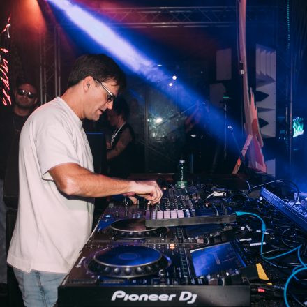 NEELIX and Friends Showcase