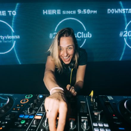 2000s & 2010s Club: Glowstick Special