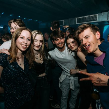 2000s & 2010s Club: Glowstick Special