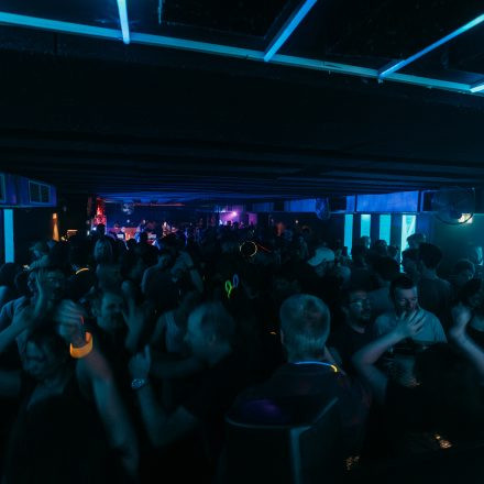 2000s & 2010s Club: Glowstick Special