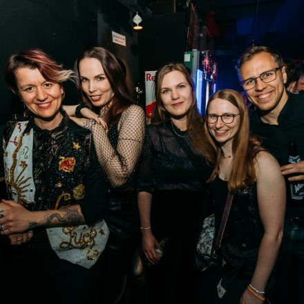 2000s & 2010s Club: Glowstick Special