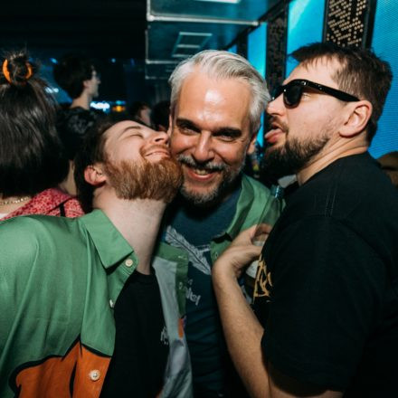 2000s & 2010s Club: Glowstick Special