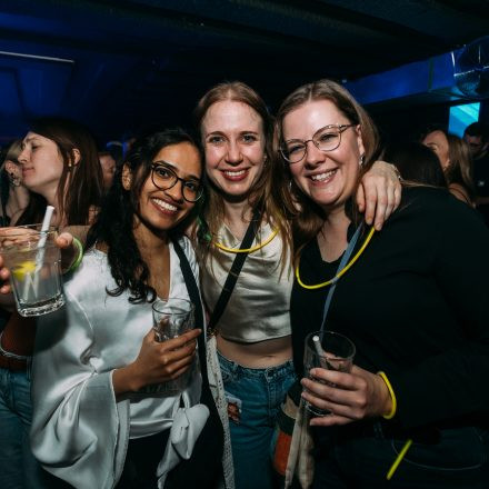 2000s & 2010s Club: Glowstick Special