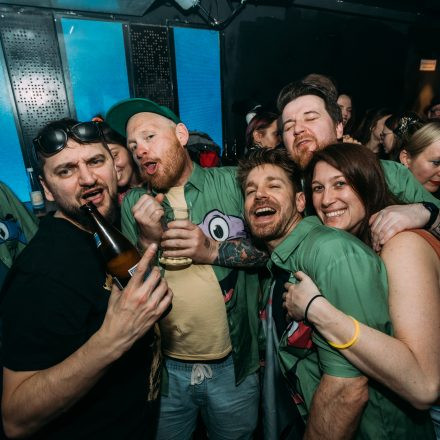 2000s & 2010s Club: Glowstick Special