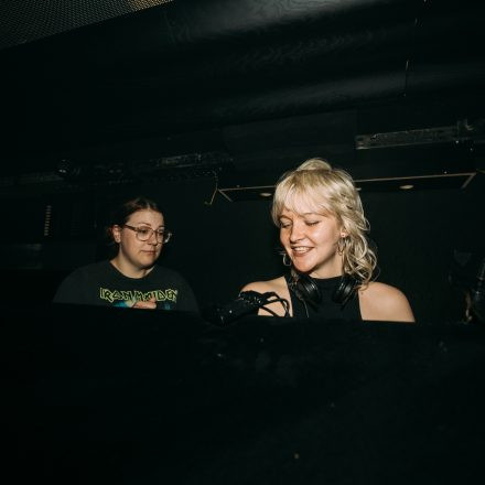 2000s & 2010s Club: Glowstick Special