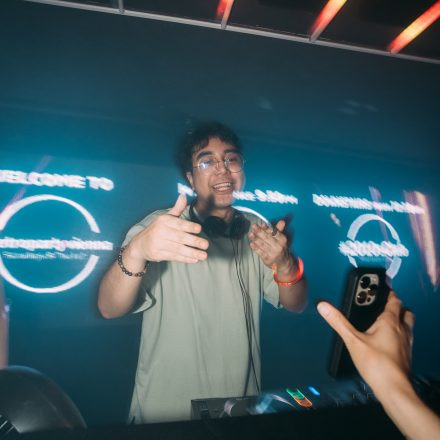 2000s & 2010s Club: Glowstick Special