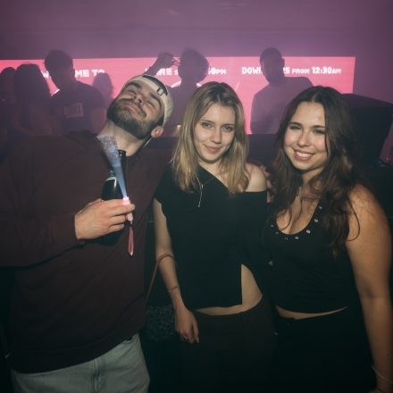 2000s & 2010s Club: Glowstick Special