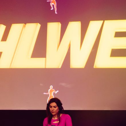 Paul Elstak feat. MC Boogshe