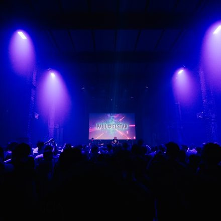 Paul Elstak feat. MC Boogshe