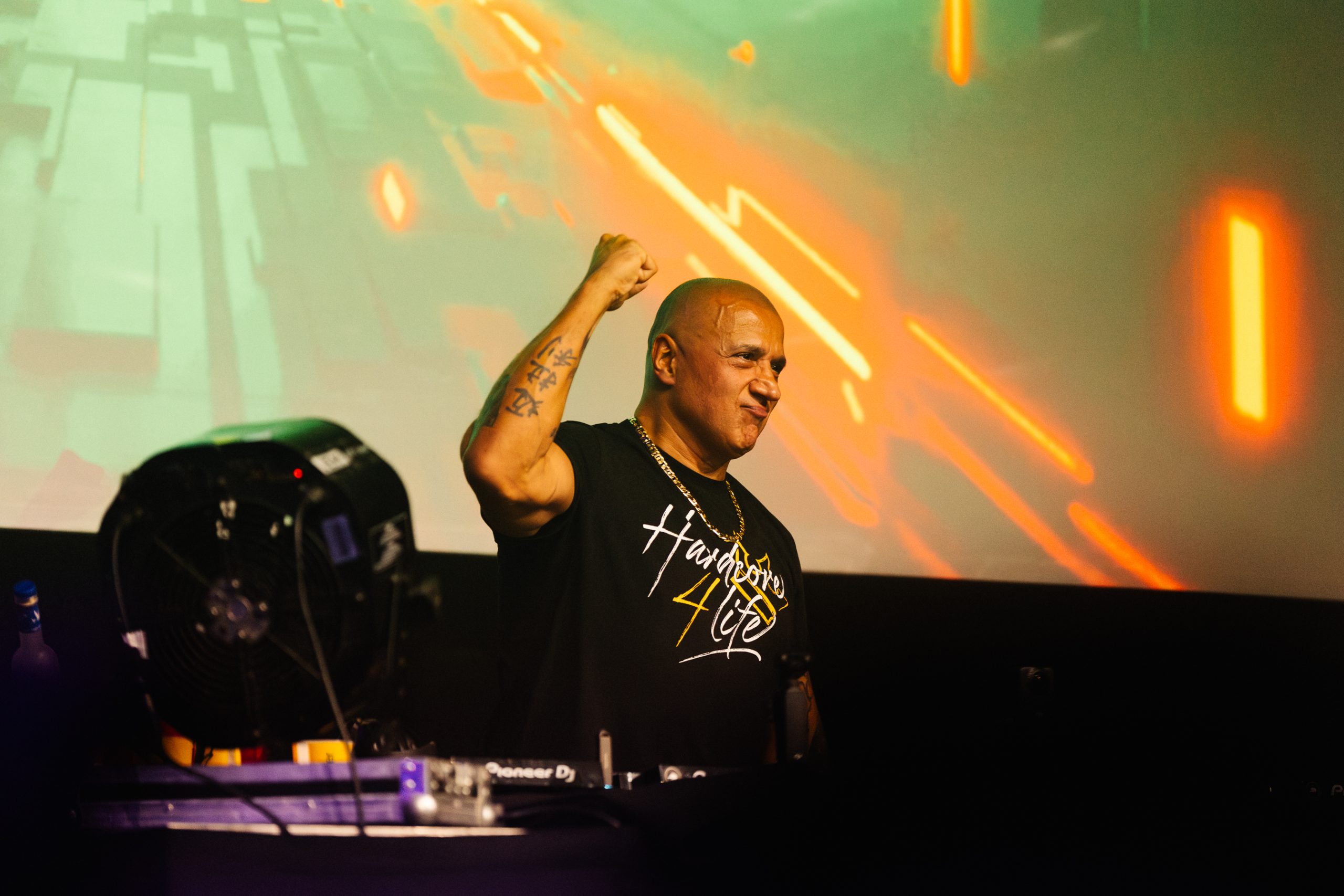 Paul Elstak feat. MC Boogshe