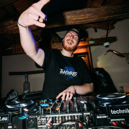 SHOCKWAVE - EDITION 003