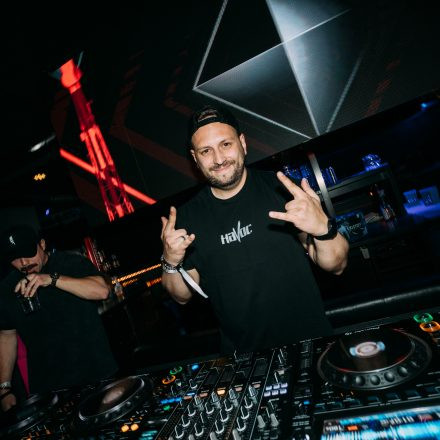 SHOCKWAVE - EDITION 003