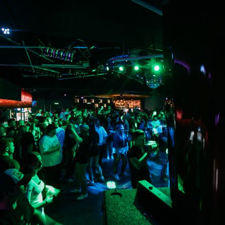 SHOCKWAVE - EDITION 003