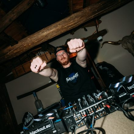 SHOCKWAVE - EDITION 003