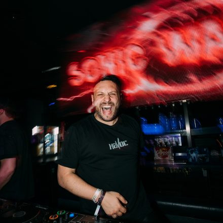 SHOCKWAVE - EDITION 003