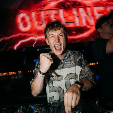 SHOCKWAVE - EDITION 003