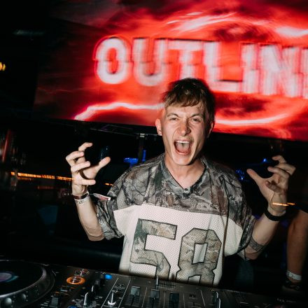 SHOCKWAVE - EDITION 003