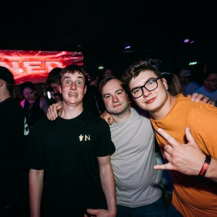 SHOCKWAVE - EDITION 003