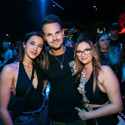 SHOCKWAVE - EDITION 003