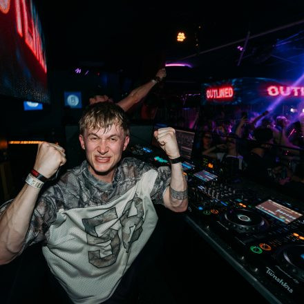 SHOCKWAVE - EDITION 003