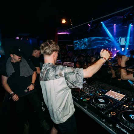 SHOCKWAVE - EDITION 003