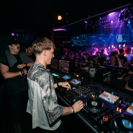 SHOCKWAVE - EDITION 003