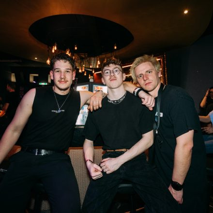 SHOCKWAVE - EDITION 003