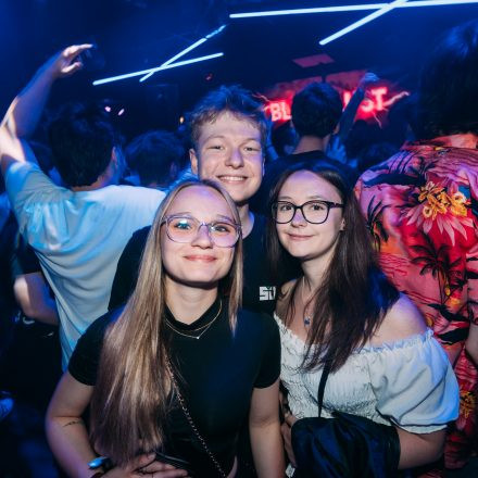 SHOCKWAVE - EDITION 003