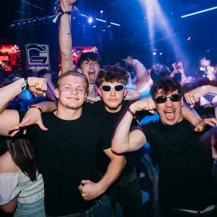 SHOCKWAVE - EDITION 003