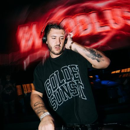 SHOCKWAVE - EDITION 003