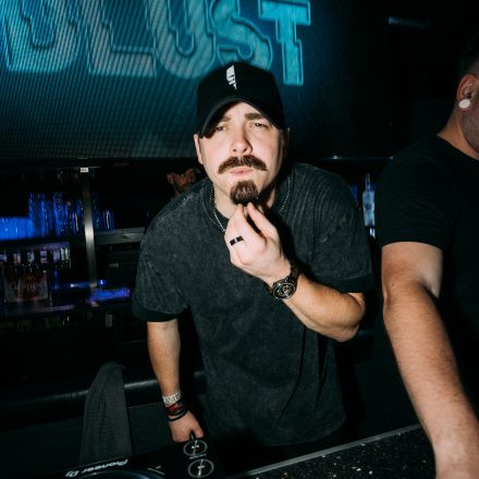 SHOCKWAVE - EDITION 003