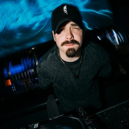 SHOCKWAVE - EDITION 003