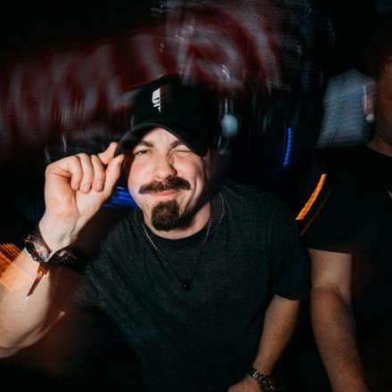 SHOCKWAVE - EDITION 003