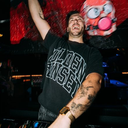 SHOCKWAVE - EDITION 003