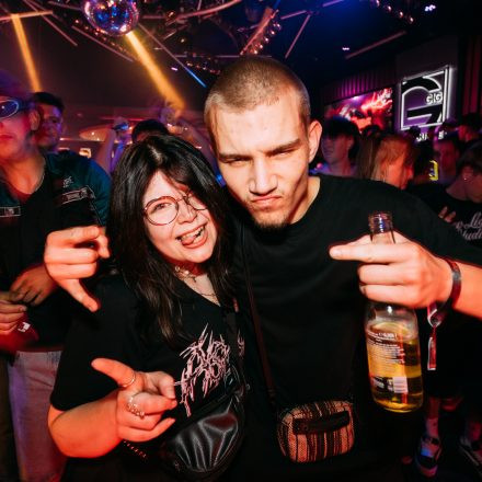 SHOCKWAVE - EDITION 003