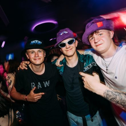 SHOCKWAVE - EDITION 003