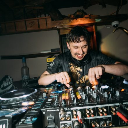 SHOCKWAVE - EDITION 003