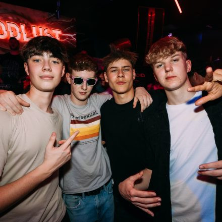 SHOCKWAVE - EDITION 003