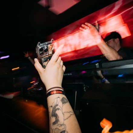 SHOCKWAVE - EDITION 003