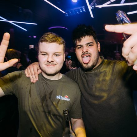 SHOCKWAVE - EDITION 003