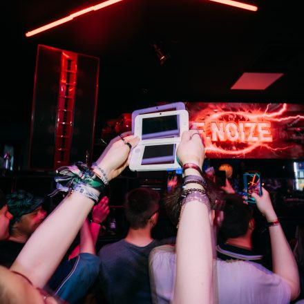 SHOCKWAVE - EDITION 003