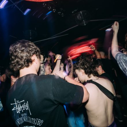 SHOCKWAVE - EDITION 003