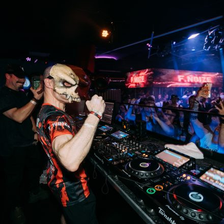 SHOCKWAVE - EDITION 003