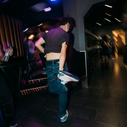 SHOCKWAVE - EDITION 003