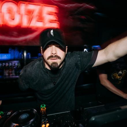 SHOCKWAVE - EDITION 003