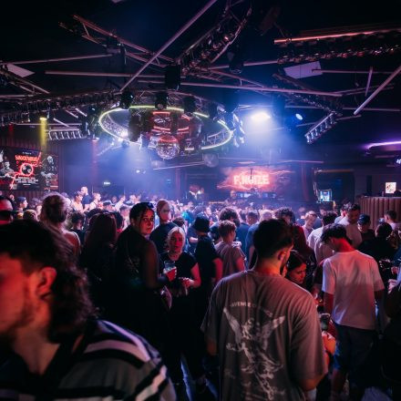 SHOCKWAVE - EDITION 003