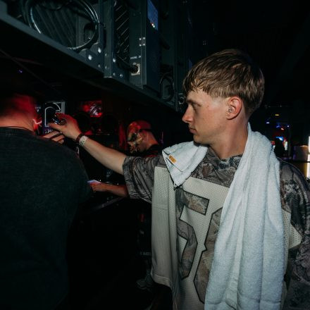 SHOCKWAVE - EDITION 003