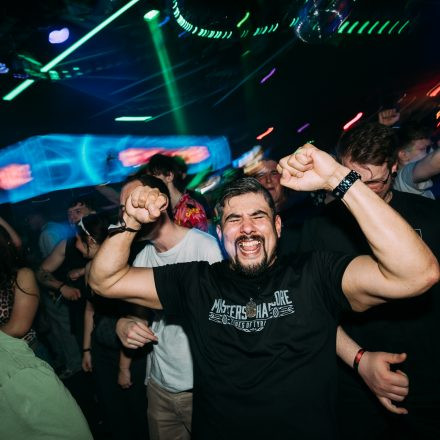 SHOCKWAVE - EDITION 003