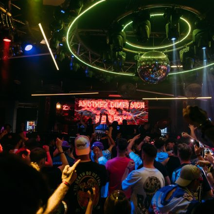 SHOCKWAVE - EDITION 003