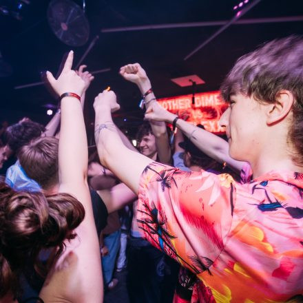 SHOCKWAVE - EDITION 003